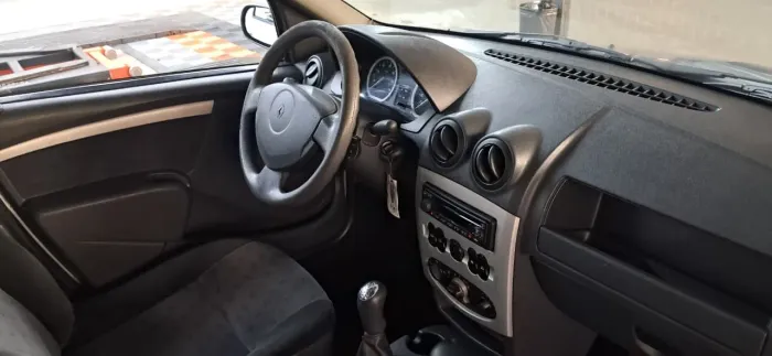 Renault Logan Privilège Hi-flex 1.6 8V 4P 2008