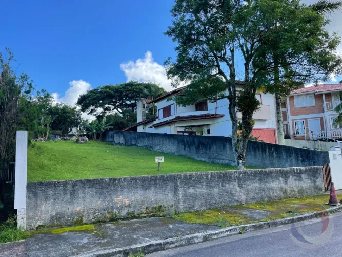 Terreno de 480m² no bairro João Paulo