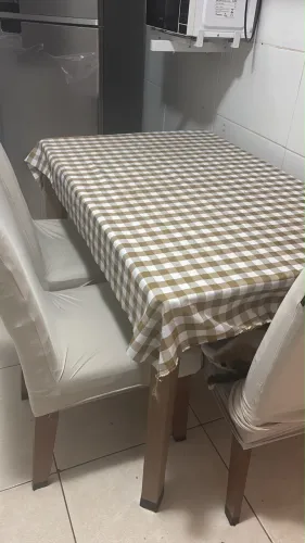 Mesa com 4 cadeiras