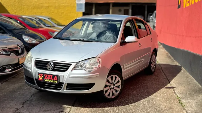 Volkswagen Polo Sedan 1.6 MI Total Flex 8V 4P 2011