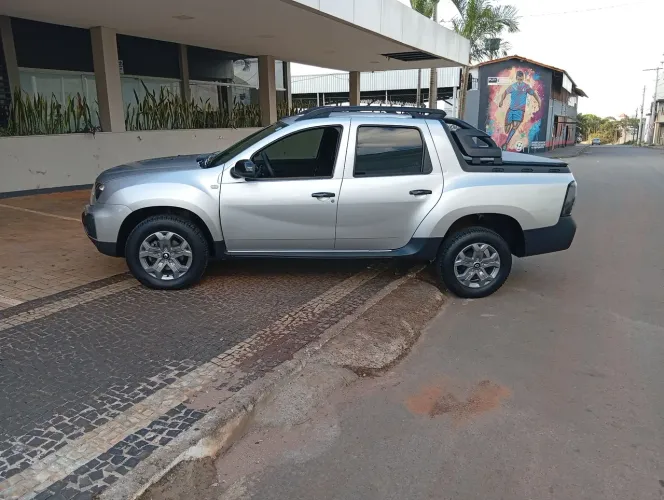 Renault Duster Oroch Intense 1.6 Flex 16V Mec. 2024