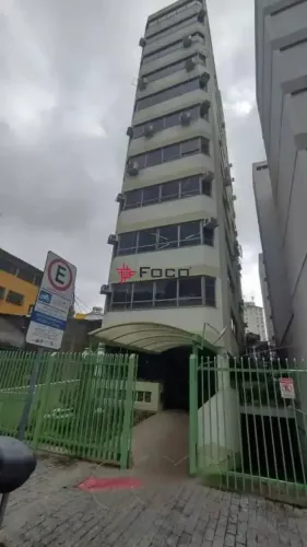 Sala Comercial com 120m² a Venda no Jd. São Dimas