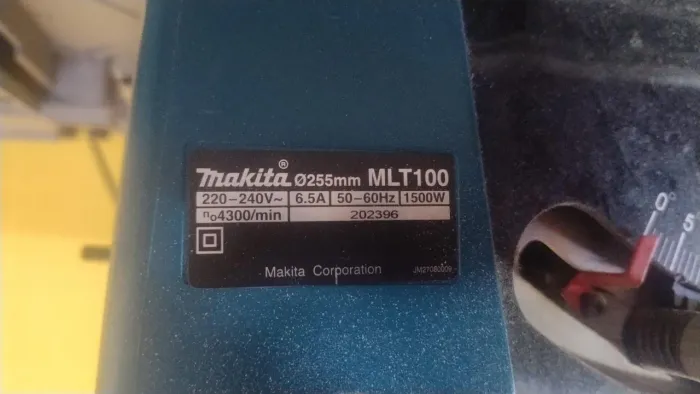 Serra de Bancada Makita MLT100 255mm 220V - Completa e Impecável (Venda ou Troca)
