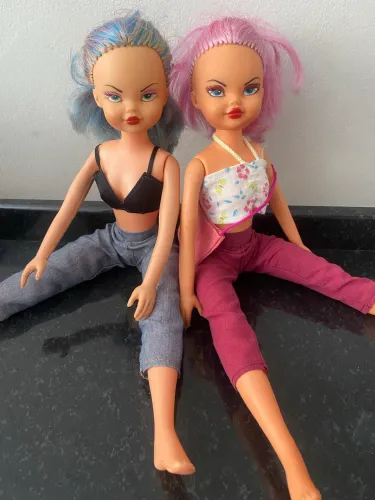 Duas bonecas Antigas 