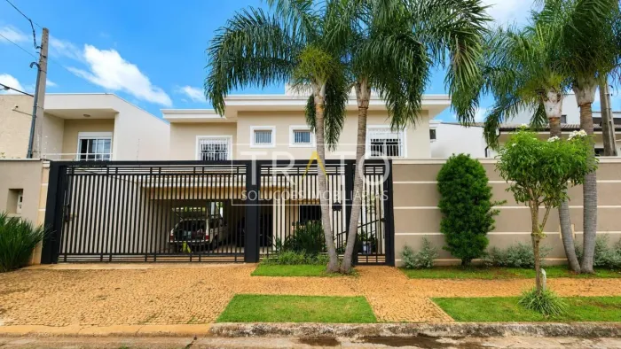 Casa para venda ou locação no Parque Alto do Taquaral com 3 quartos, sendo 3 suítes e pisc