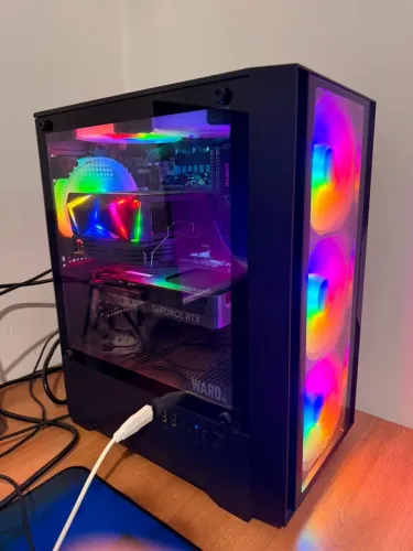 PC Gamer i5-14400F + RTX 5060 Ti 8GB, 16GB, SSD 1TB, Windows 11 Pro