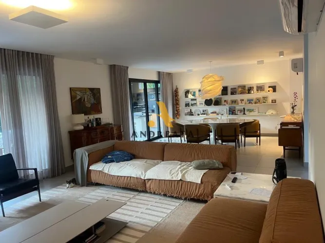 Venda de Casa em Condomínio com 4 quarto(s), 4 suíte(s), 422 m², por R$ 7.5 milhões, no co