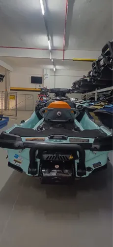 Jet SKY sea doo wake 230