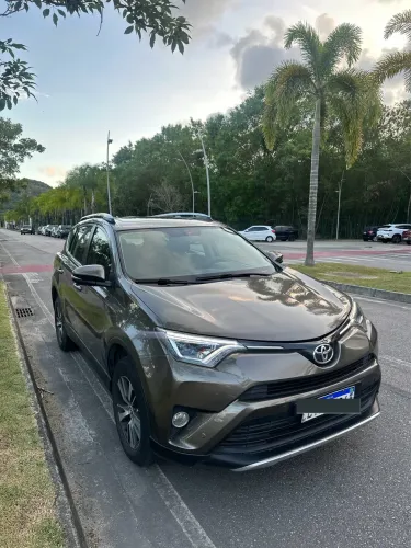 Toyota RAV4 2.0 Top 4X2 16V Aut. 2017