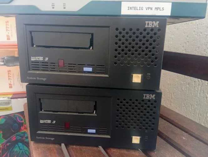 Storage / Drive de Fita IBM System Storage LTO 3 Ultrium - Usado