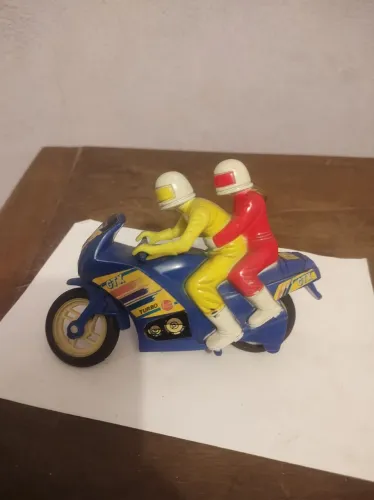 Brinquedo Antigo Motinha Plástico