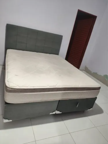 Cama queen