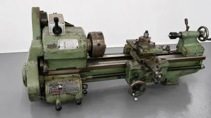 Torno mecânico Nardini modelo ND-250 (linha Nodus/Diplomat)