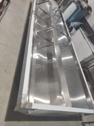 Coifa Central Profissional em Inox para Cozinha Industrial 2,00x1,10x0,50cm