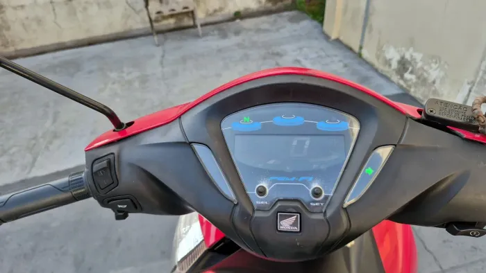 Vendo moto biz 125 EX