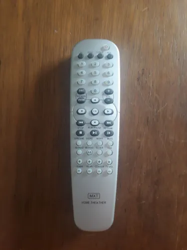 Controle remoto do home theater philipis