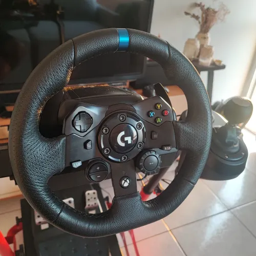 Volante Logitech G923 (para Xbox e PC) + Cockpit Extreme SGT