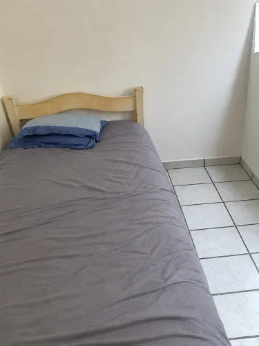 Cama solteiro madeira maciça branca