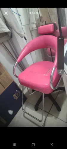 Vendo cadeira para salão de beleza hidráulica