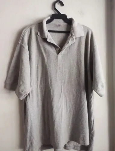 Blusas Pólo tamanho médio. As 3 por 60,00