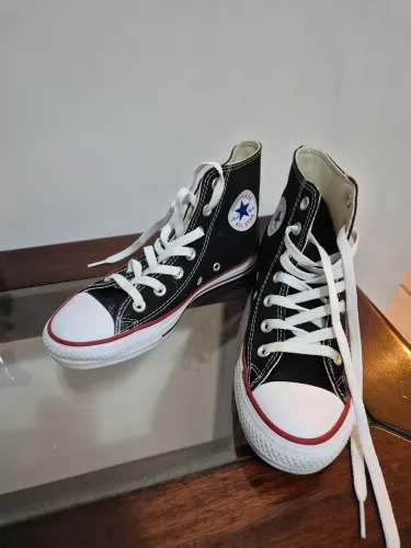 Converse All Star cano médio 34 (calça 35) preto clássico
