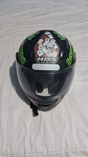 CAPACETE NUMERO 62