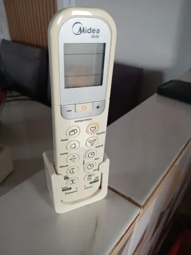 Vende de se um ar condicionado semi novo bom