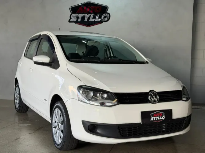 Volkswagen Fox Trendline 1.0 Flex 8V 5P 2014