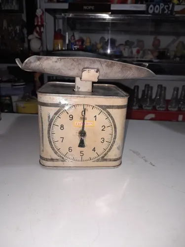Balanças antigas de um prato