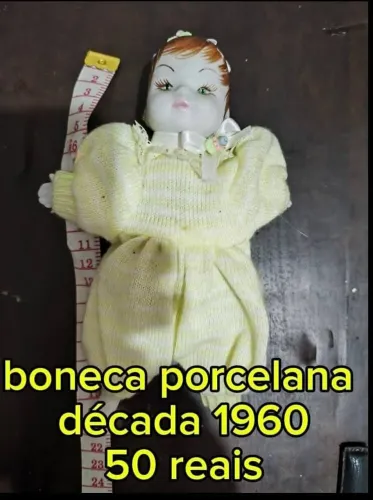 Boneca porcelana anos 1960