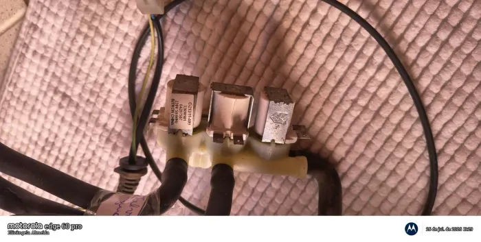Válvula de água da máquina Electrolux LT15F,