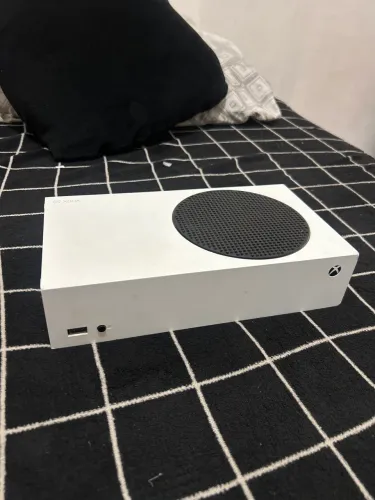 Xbox série S semi novo