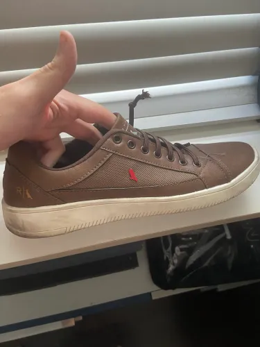 Tenis Reserva Marrom