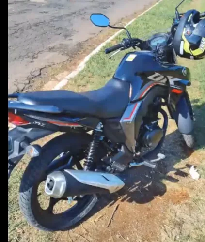 Vendo DK 160 ano 2024 modelo 2025 , único dono , moto em dia , pneus novos , valor 13 mil