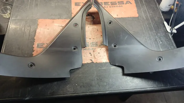 Acabamento Caçamba Lateral Vigia Fiat Toro Original 