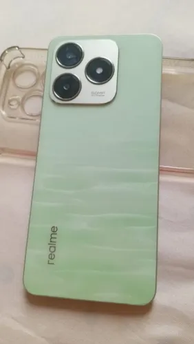 Realme C63 