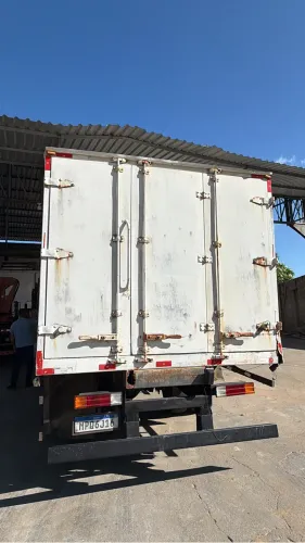 Vendo Baú refrigerador 