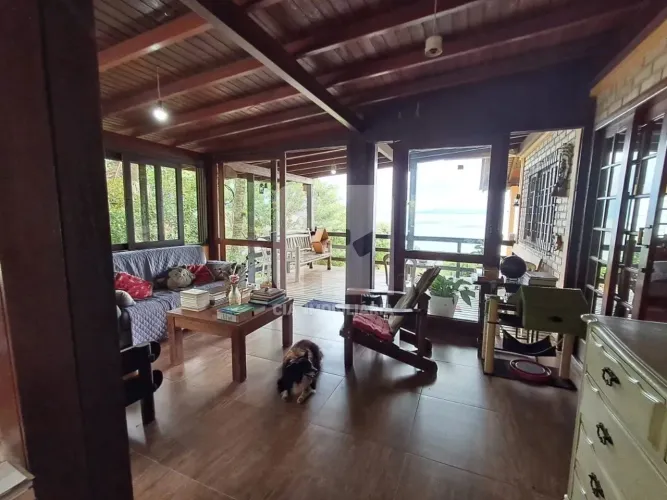 Casa à venda no Ribeirão Da Ilha
