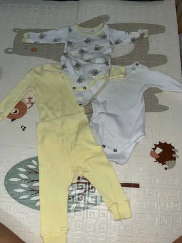 Kit Bebê com 3 Bodies e 1 mijao