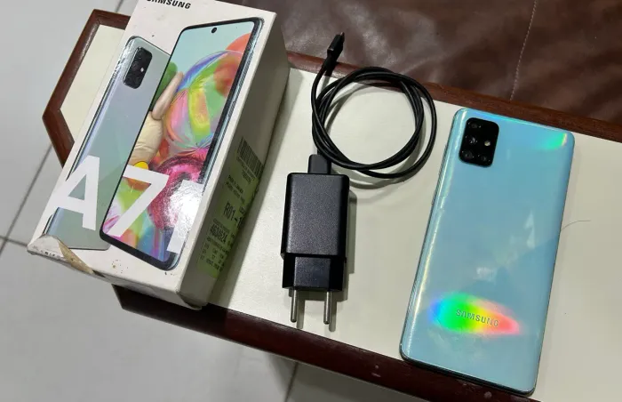 Samsung Galaxy A71 - 128 GB 