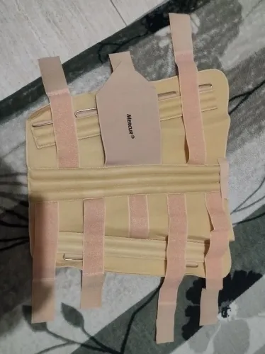 Imobilizador para joelho fixo, marca mercur semi-novo tamanho p Divinópolis