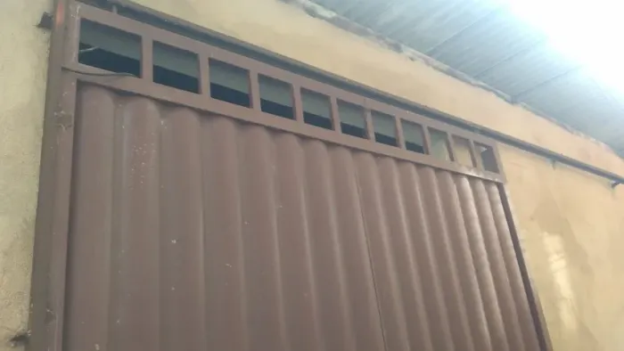 Portão de Correr de Ferro 2x2 m - Resistente e Pronto para Instalar