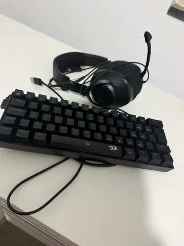 Teclado REDDRAGON + FONE JBL