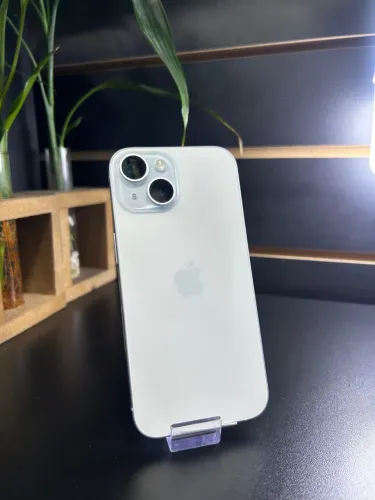 iPhone 15 - 256gb