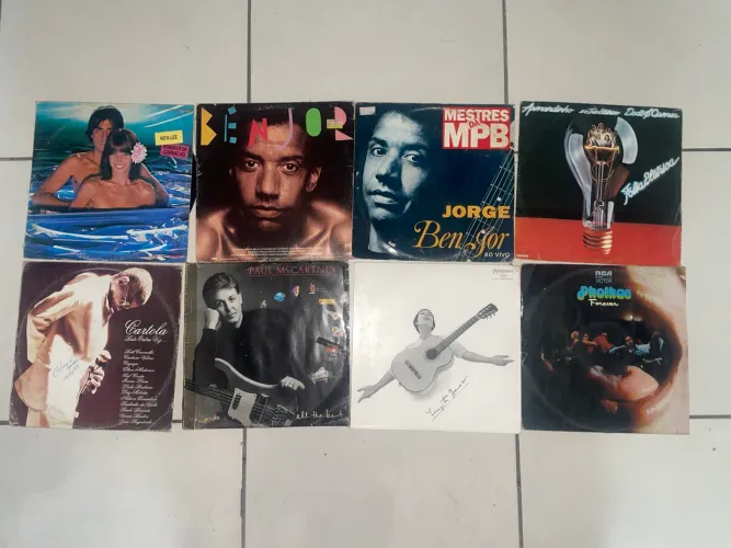 Discos de vinil em bom estado