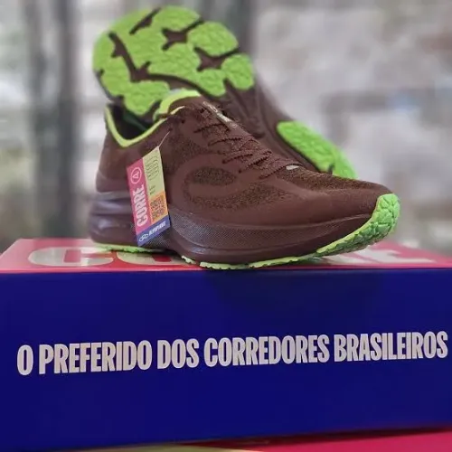 Tênis corre, número 39. Novo