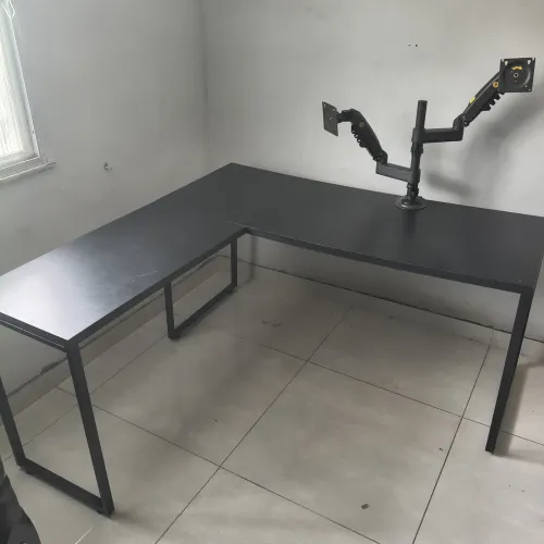 Mesa para computador, preta bom estado