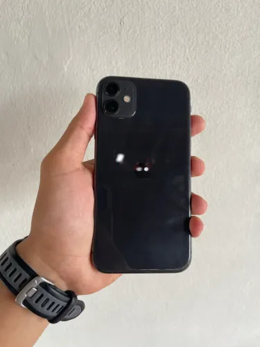 iPhone 11 - 64GB