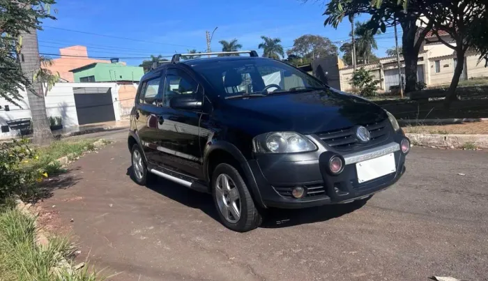 Volkswagen Crossfox 1.6 MI Total Flex 8V 5P 2009