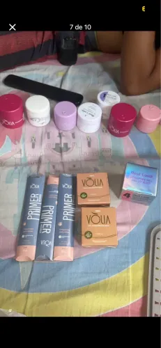 Materiais de alongamento de unhas
